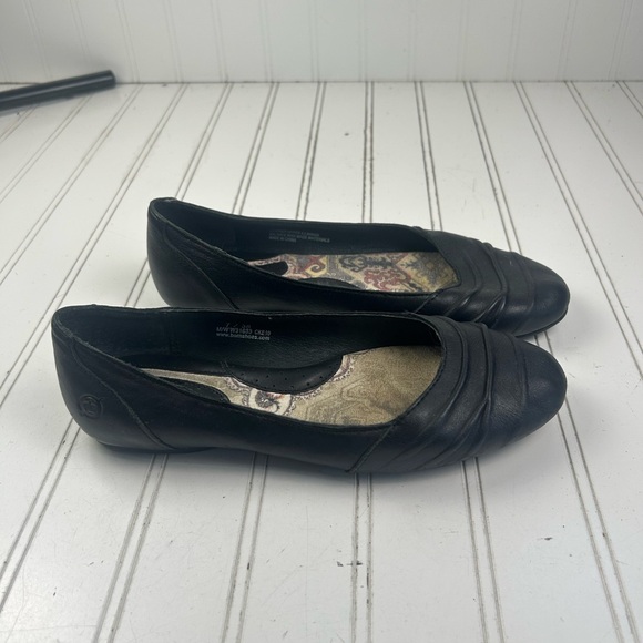 Born Pleated Black Leather Ballet Flats Women’s Size 7 - Picture 3 of 11